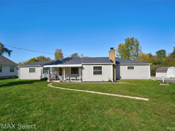 8341 E Court St, Davison, MI 48423