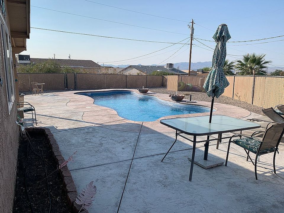 2nd image of 1011 Dune Pl
