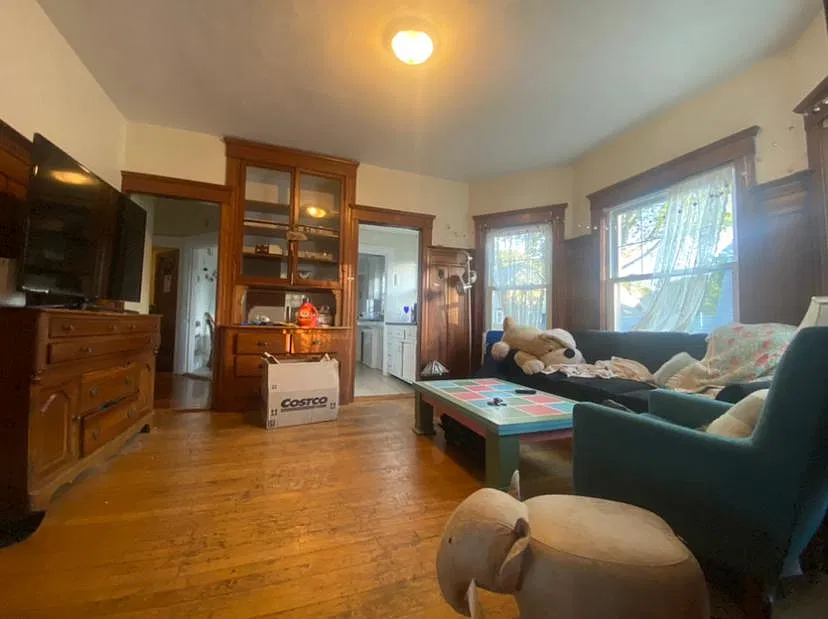 36 Adams St — Photo 2