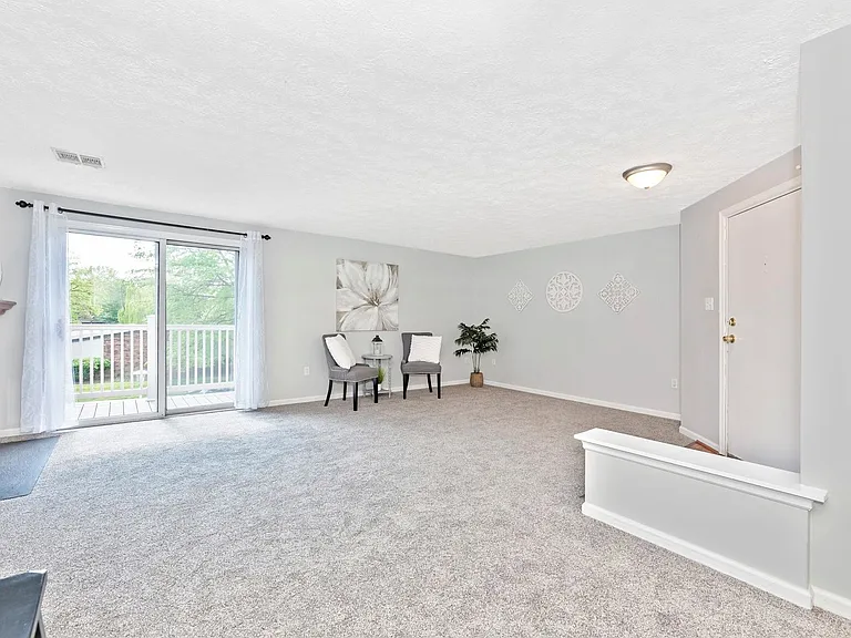802 Stratford Way #K — Photo 19