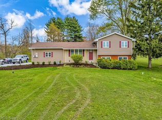 9111 Auburn Rd, Chardon, OH 44024