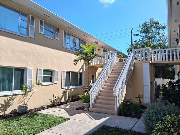 2nd image of 5720 NE 22nd Way #406