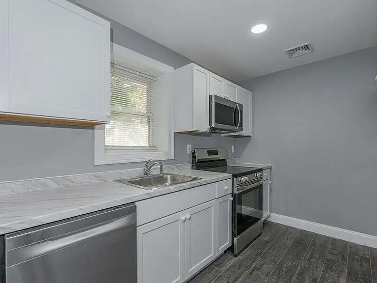223 Meadow Street — Photo 10