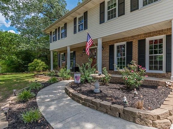 3rd image of 3774 Palisade Ct