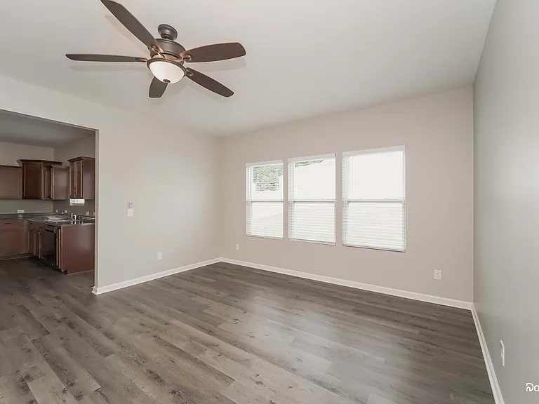1519 Loropetalum Rd — Photo 7