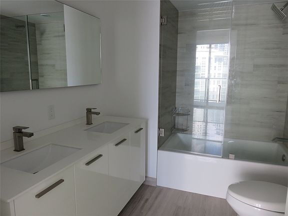 4th image of 1300 Brickell Bay Dr APT 2111