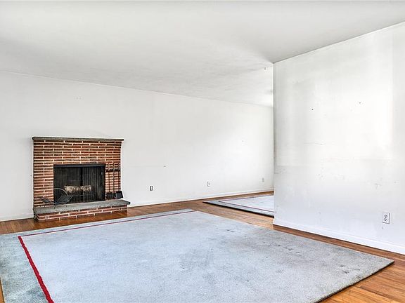 5th image of 5 Taylor Cir