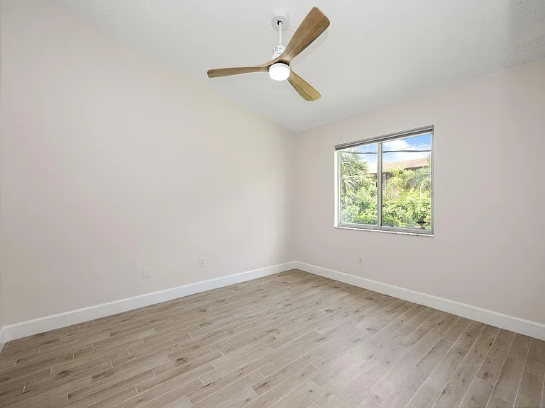 5214 Stacy St #3 — Photo 12