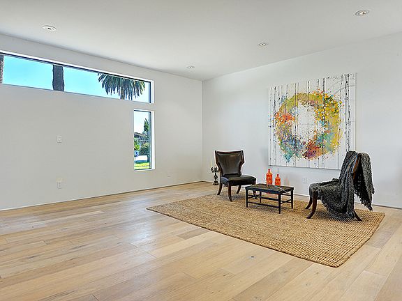 4th image of 4021 Marcasel Ave