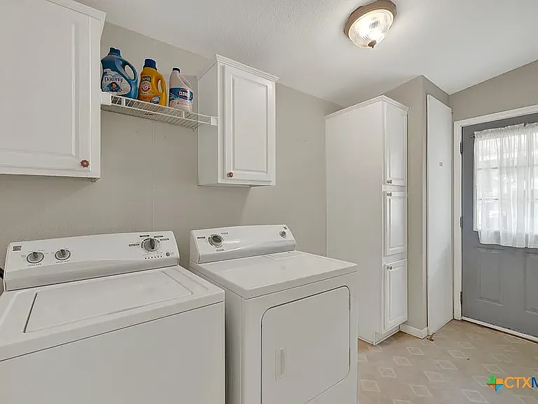 238 Global Dr — Photo 7