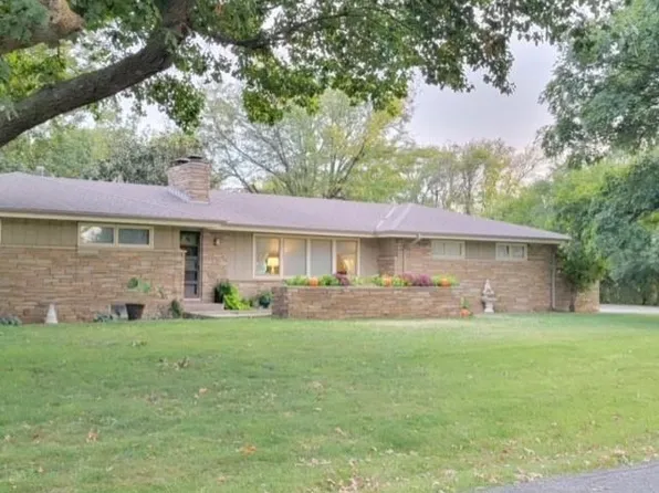 4 S Lakeridge Dr, Goddard, KS 67052