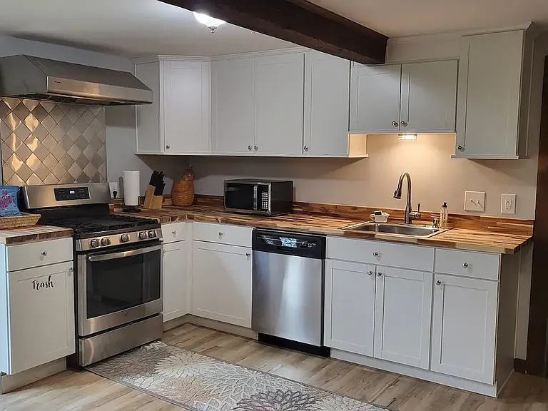 19 N Main St — Photo 12