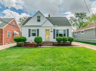 1237 Mayfield Ridge Rd, Mayfield Heights, OH 44124