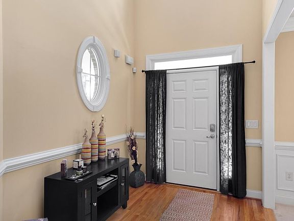 4th image of 653 Hope Hollow Ln