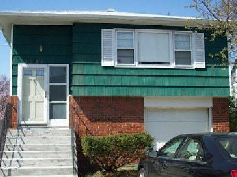 2nd image of 2264 Troy Pl