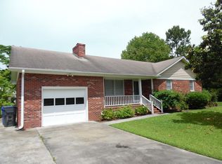 872 Carolina St SW, Calabash, NC 28467