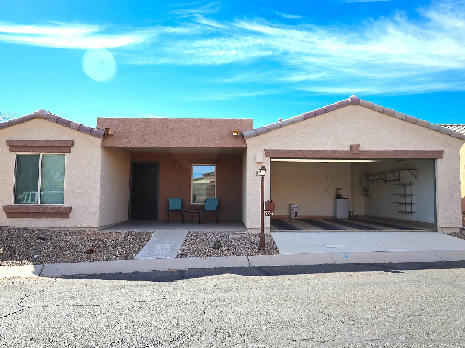 2 bed, 1388 sqft, $1,700 — Photo 3