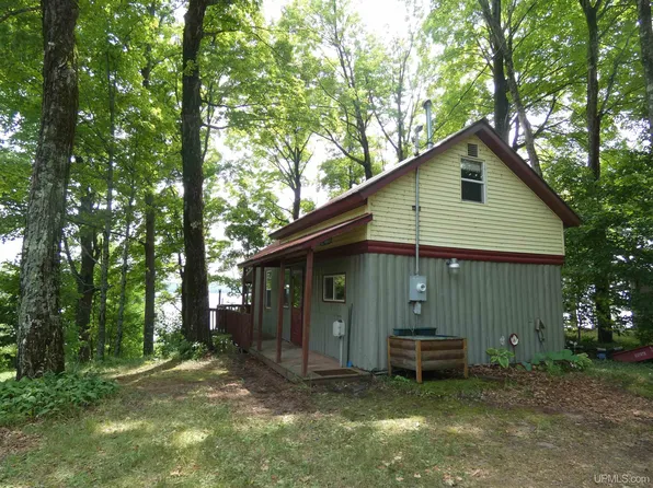 34645 M 28 Hwy, Bergland, MI 49910