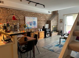 2828 N Burling St APT 404, Chicago, IL 60657