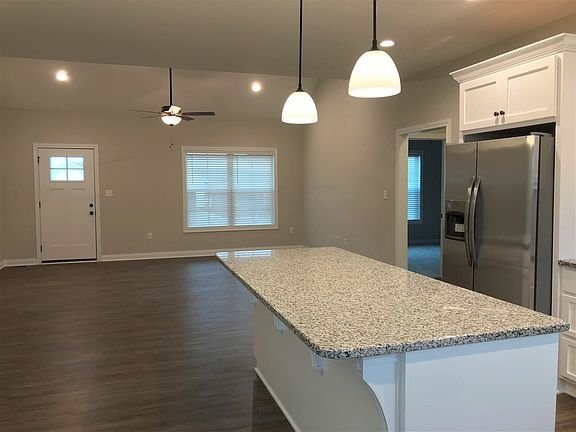 5th image of 2965 Laredo Dr