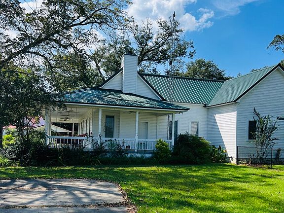 Downtown Newville Farmstead