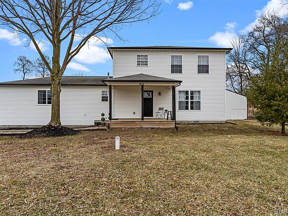 3rd image of 2010 W Willard Rd