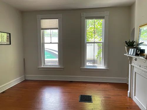 5th image of 934 1/2 Neil Ave