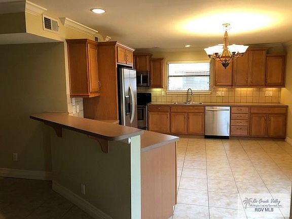 4th image of 4501 Carmen Ave APT 20