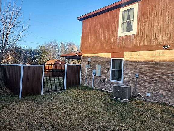 4th image of 3701 Thunder Creek Dr