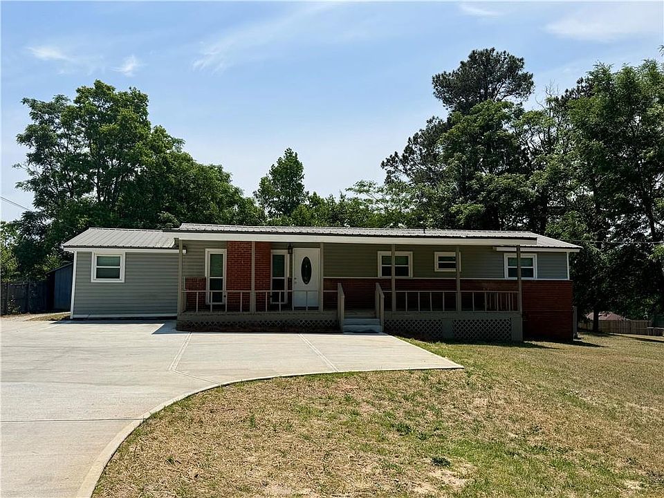 1st image of 2132 Pierce Rd