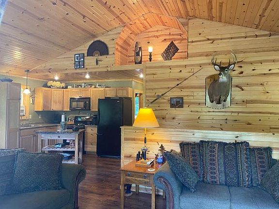 4th image of 1882 Smoky Lake Dr