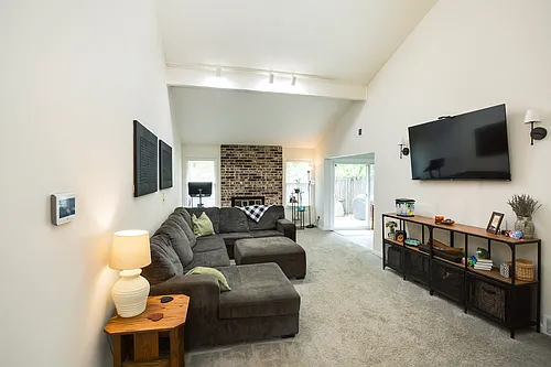 746 N 75th Ter Photo 1 746 N 75th Ter Photo 1