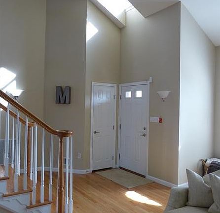 3rd image of 5766 Montville Dr