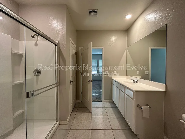 6511 W Magdalena Ln — Photo 16