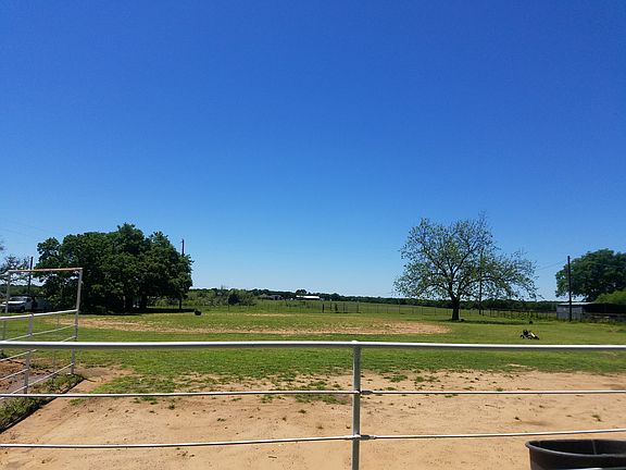4th image of 2616 County Road 429
