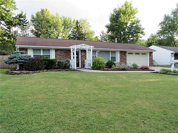 2nd image of 59 Campus Dr W