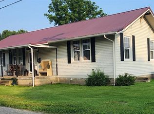 1018 W Houston St, Cloverport, KY 40111