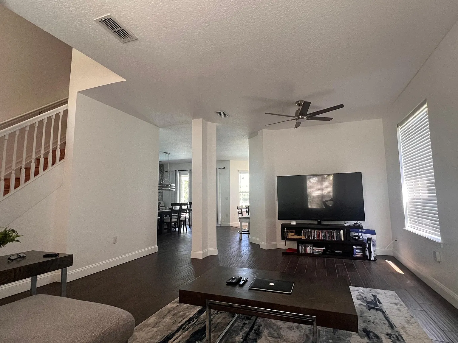 5 bed, 2407 sqft, $3,200 — Photo 4