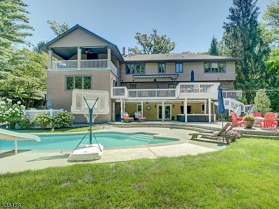 4th image of 7 Arden Rd
