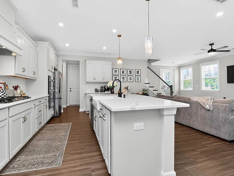 2105 Cadence Trace Dr — Photo 43