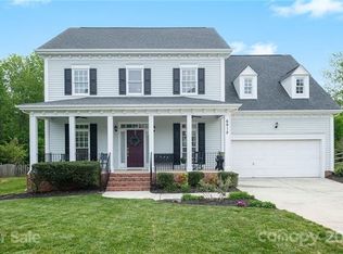 6912 Red Maple Dr, Charlotte, NC 28277