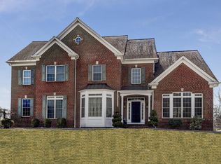 6 Villa Farms Cir, Monroe Township, NJ 08831