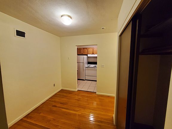 4th image of 180 Central St APT 2