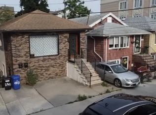 2823 Batchelder St, Brooklyn, NY 11235