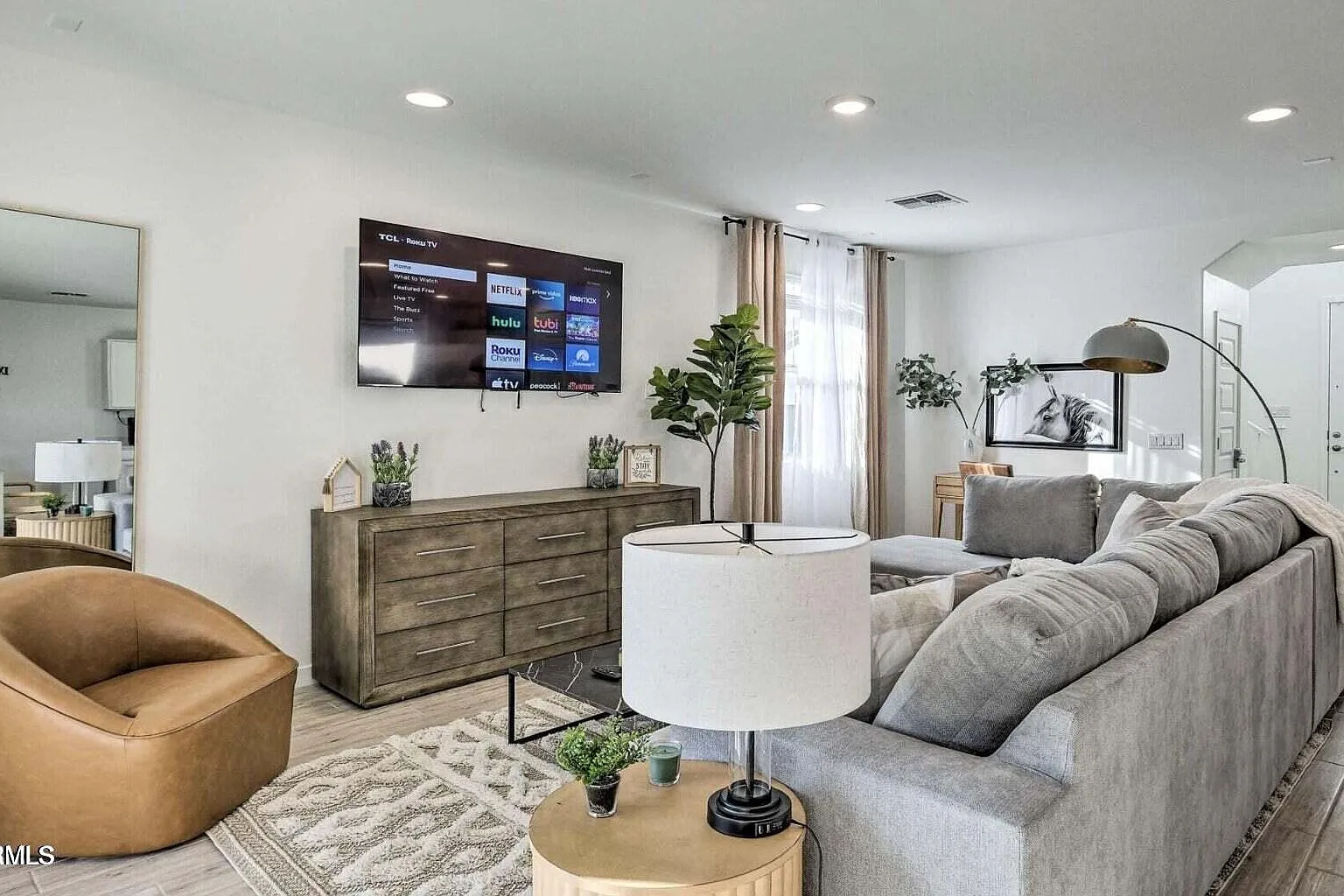 4 bed, 3.0 bath, 2248 sqft, $2,750 — Photo 3