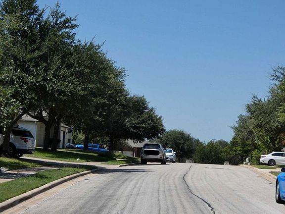 Exterior Neighborhood (street photo)