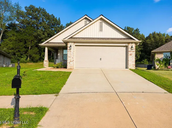 7822 Ridgedale Dr, Olive Branch, MS 38654