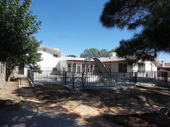 3rd image of 10648 Lakewood Ave