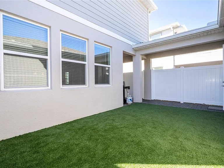 14025 Kauai Dr — Photo 47