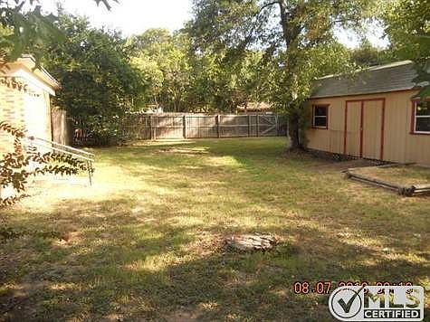 4th image of 1515 Bowie Dr